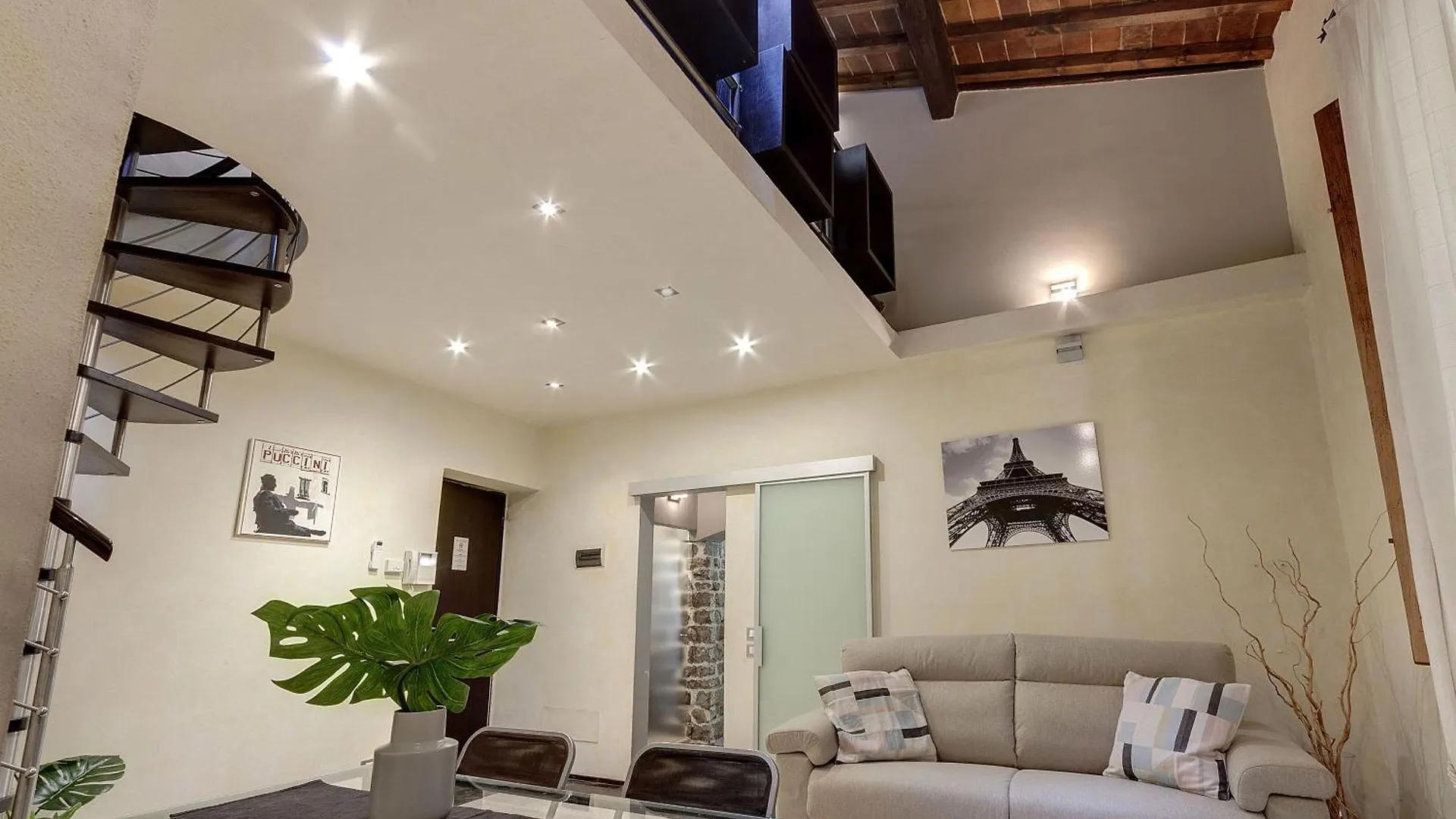 Calzaiuoli Apartments By Mamo Florence