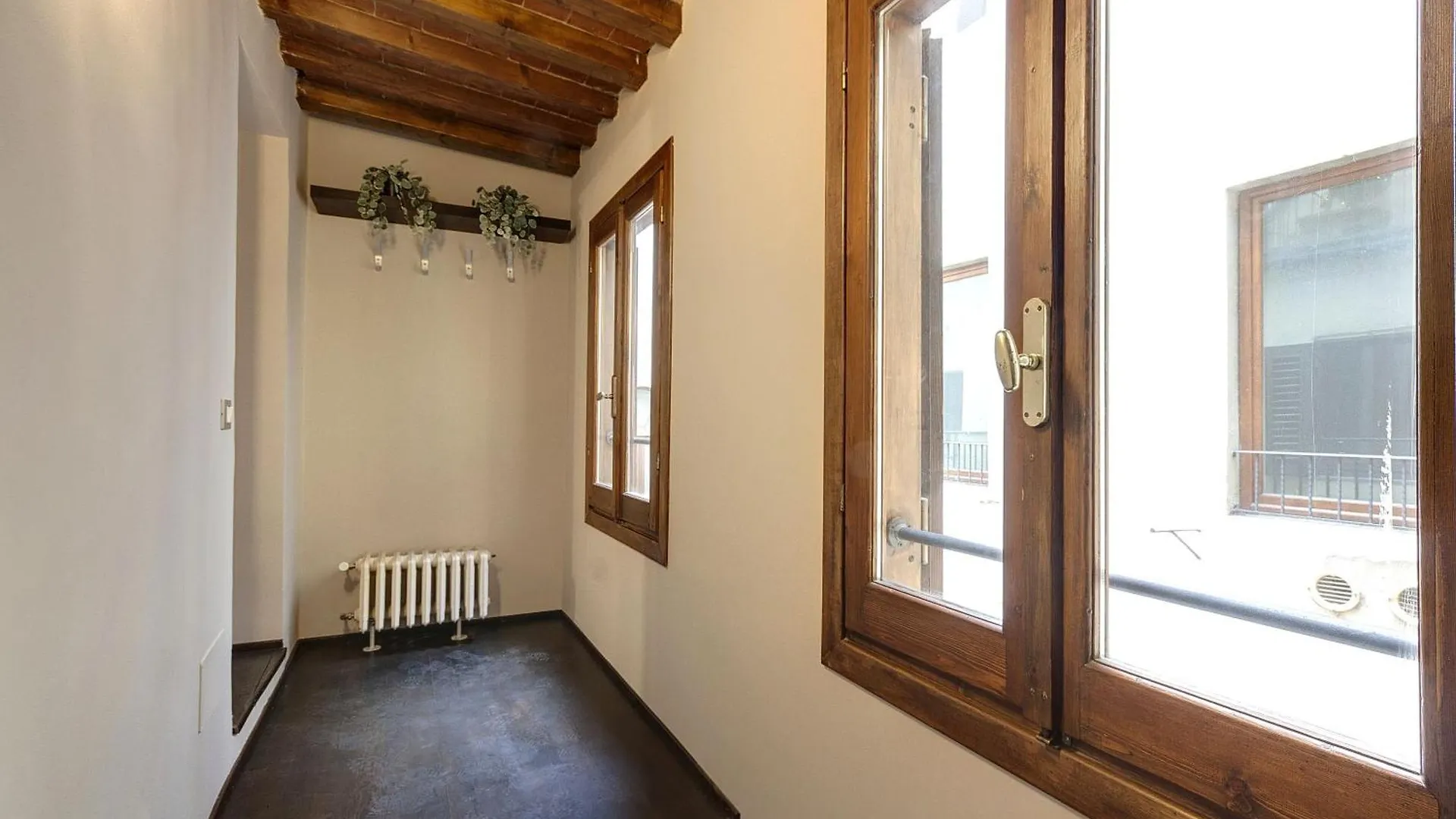 Calzaiuoli Apartments By Mamo Florence