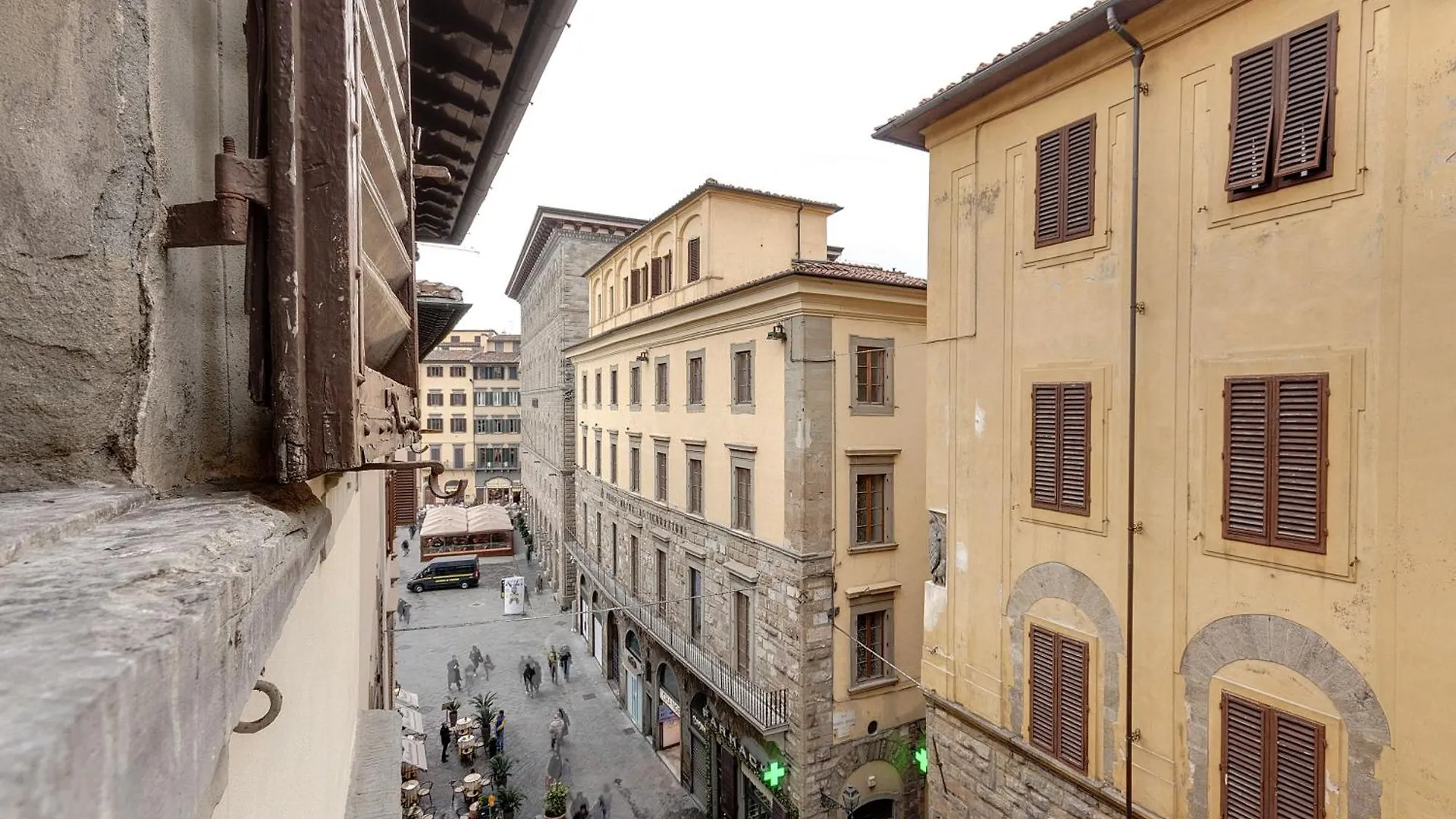 Calzaiuoli Apartments By Mamo Florence